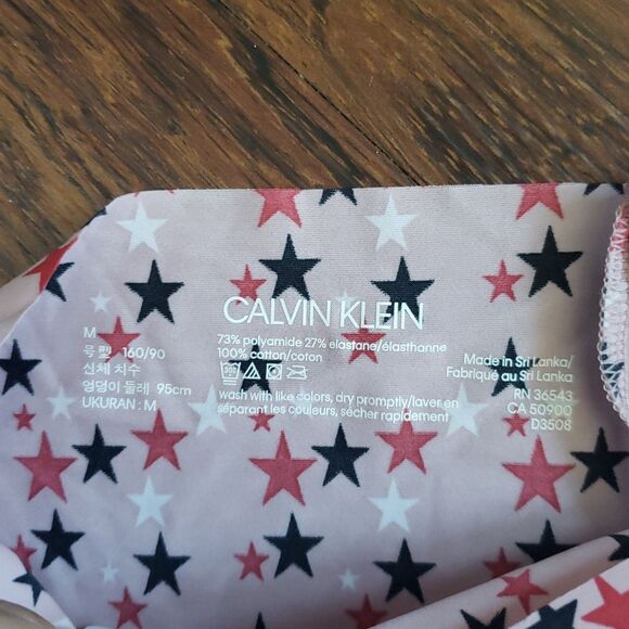 NWT Calvin Klein Women's Feminine Coquette Girl Seamless Panties Size Medium - Picture 7 of 8